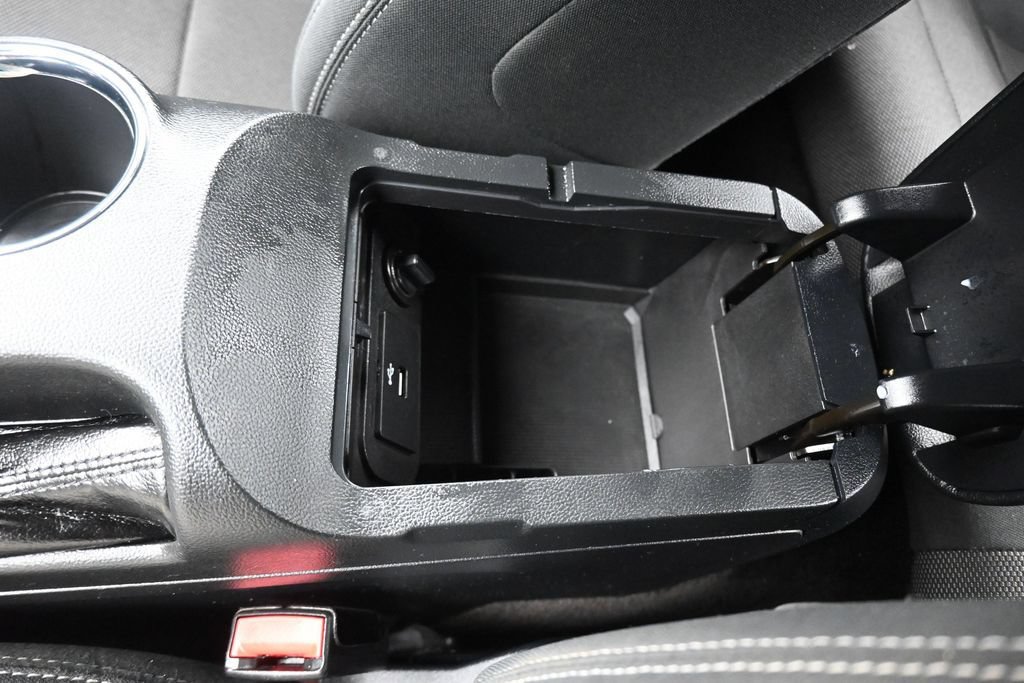 Used 2016 Ford Mustang Coupe RWD image 22