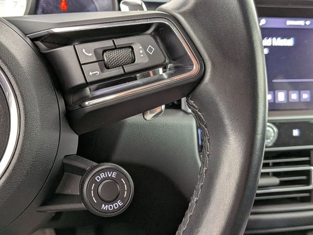 Used 2023 Porsche Macan Turbo image 19