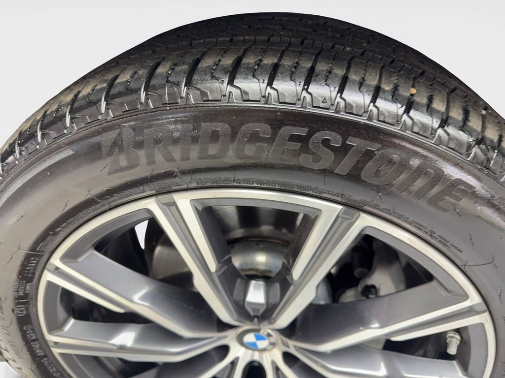 Used 2023 BMW X6 xDrive40i w/ M Sport Package image 90