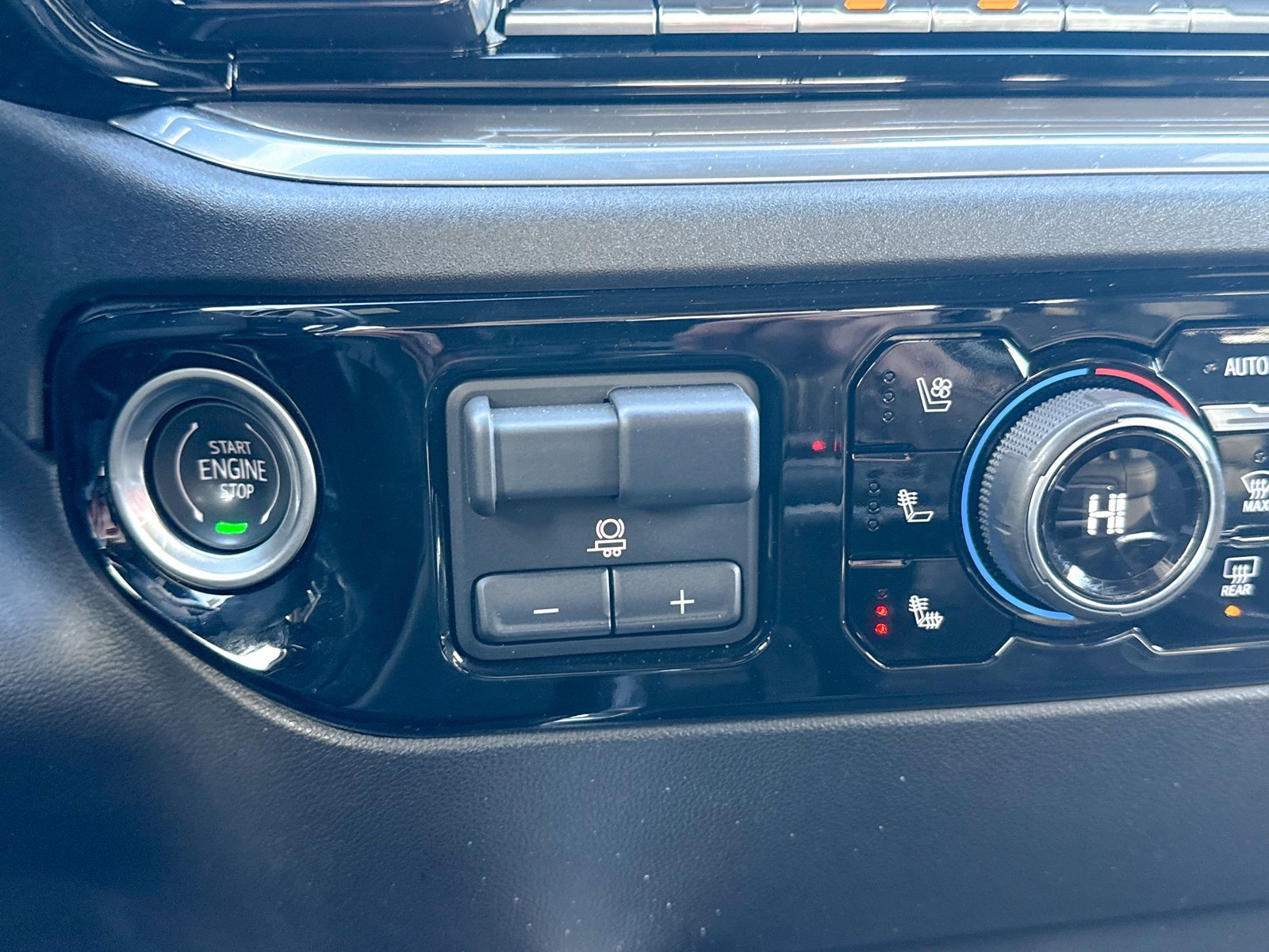 Certified 2022 Chevrolet Silverado 1500 High Country w/ High Country Premium Package image 30