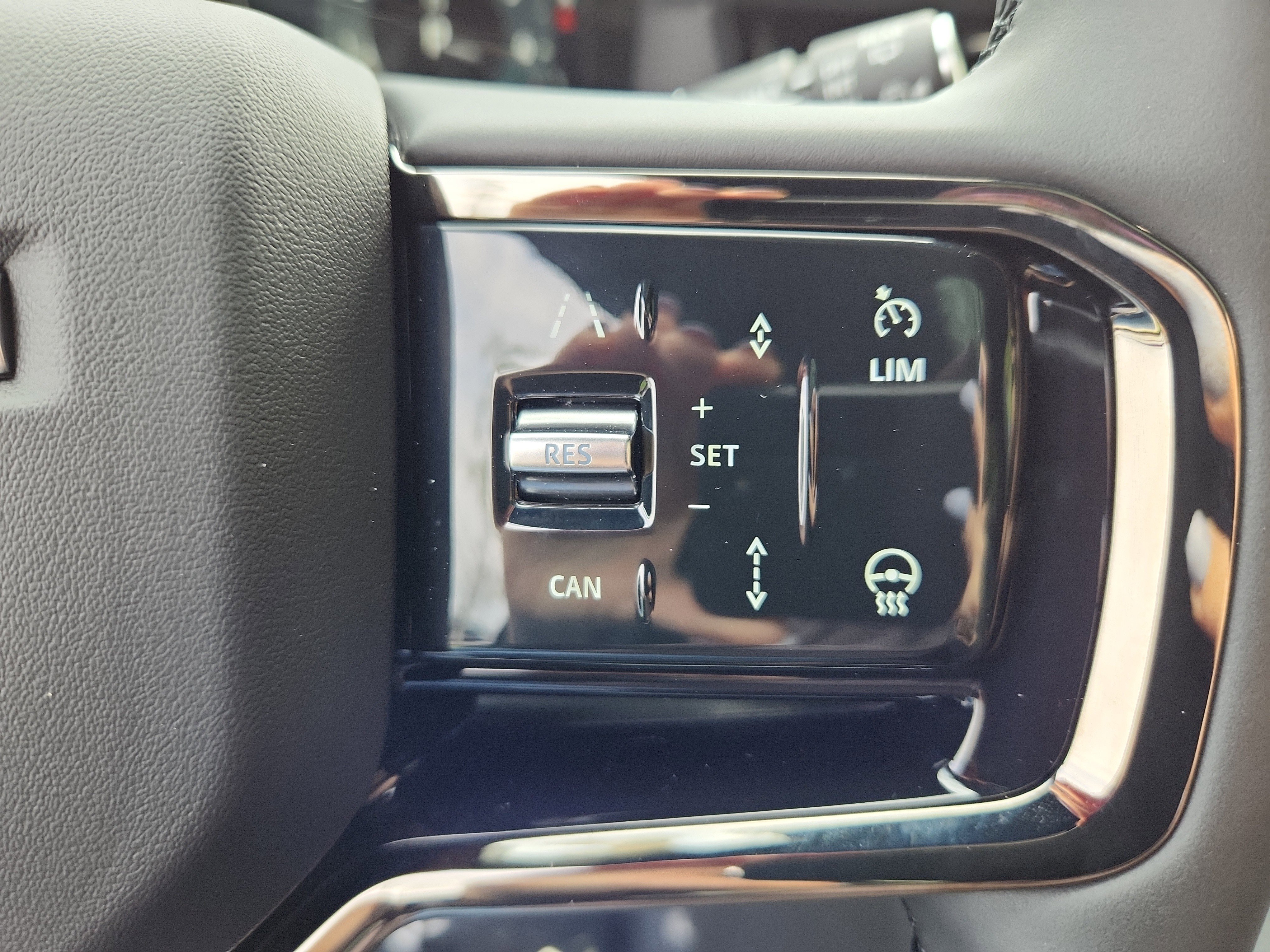 New 2026 Land Rover Range Rover Evoque S image 20