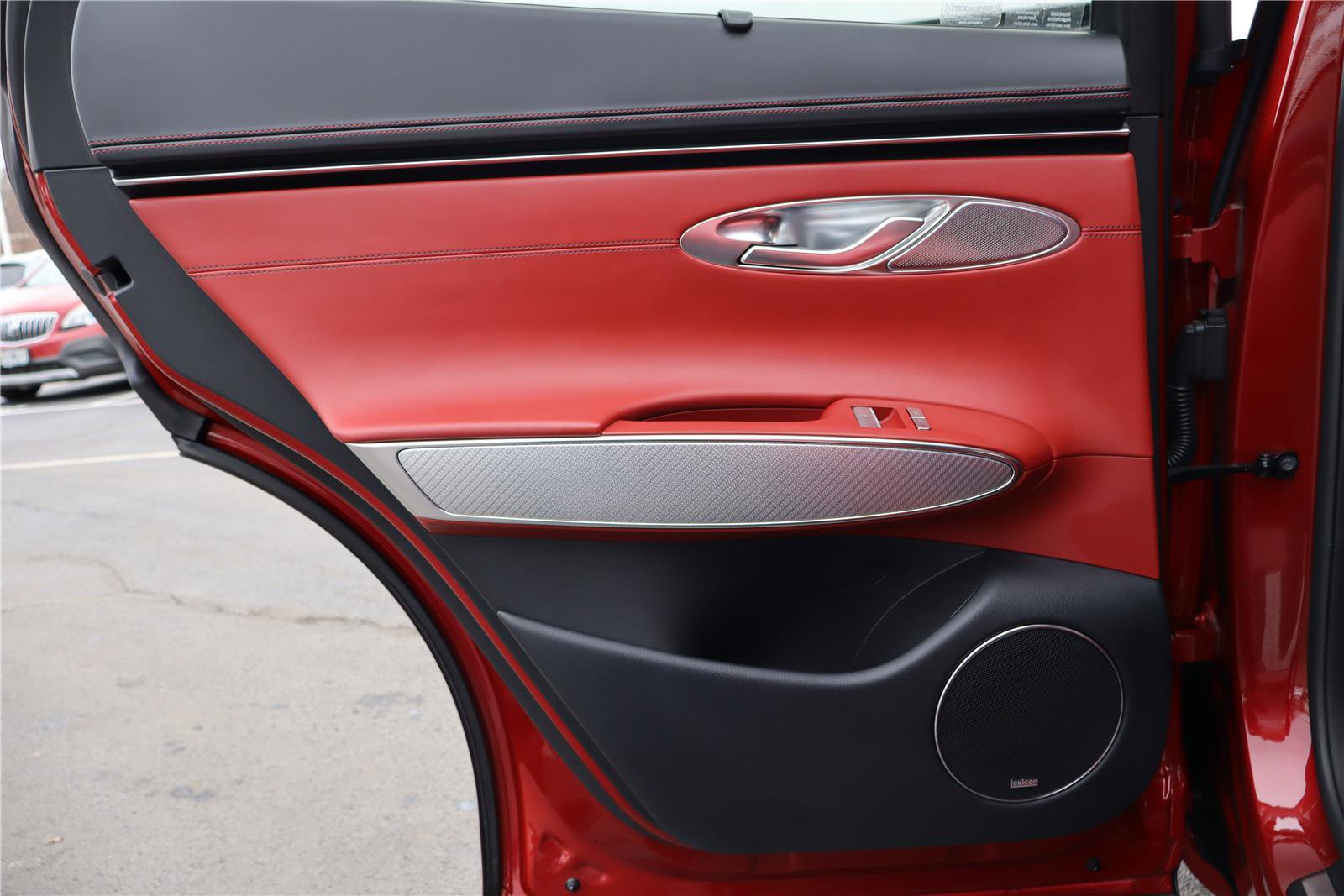 Used 2023 Genesis GV70 2.5T w/ Sport Prestige Package image 27