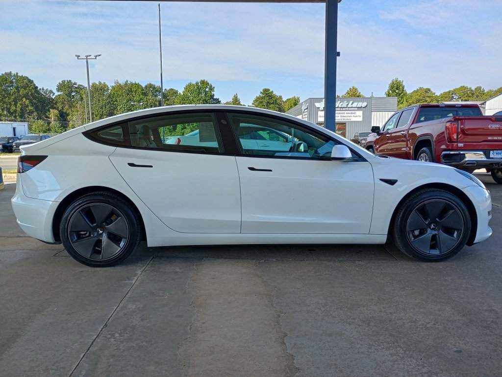 Used 2023 Tesla Model 3 Standard Range RWD image 6