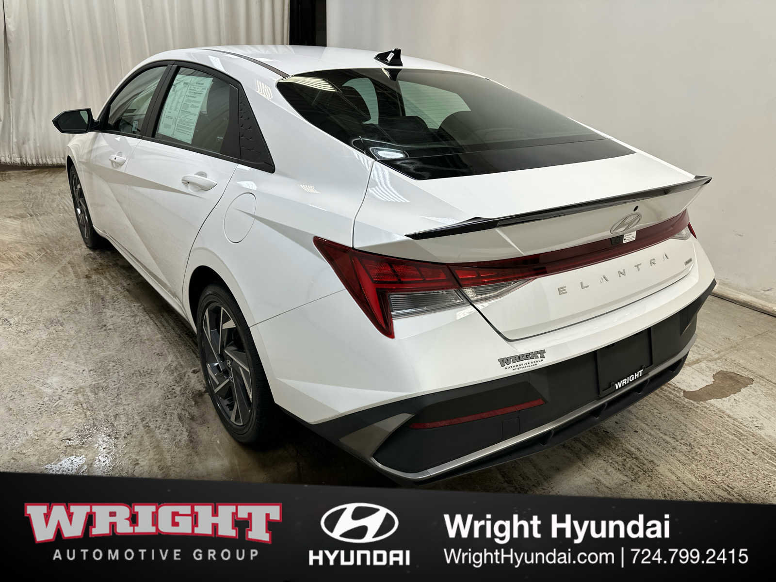 Used 2025 Hyundai Elantra SEL image 4