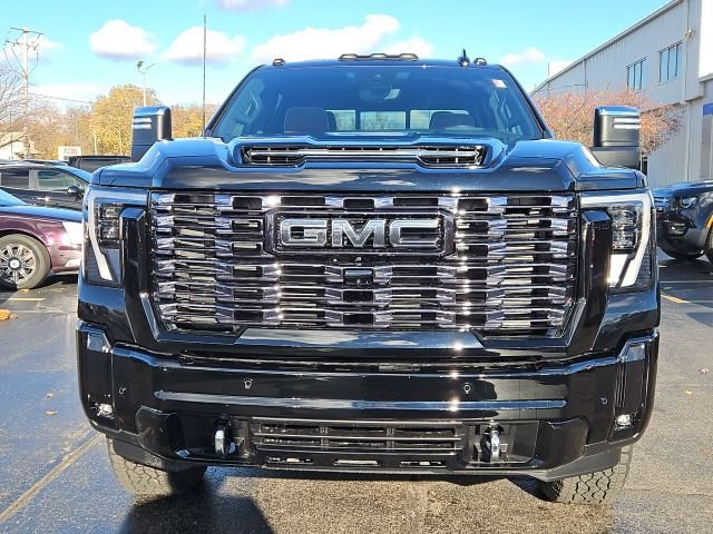 New 2026 GMC Sierra 3500 Denali Ultimate AWD/4WD image 2