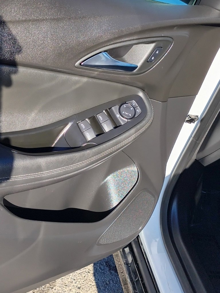 Used 2024 Buick Encore GX Sport Touring image 11