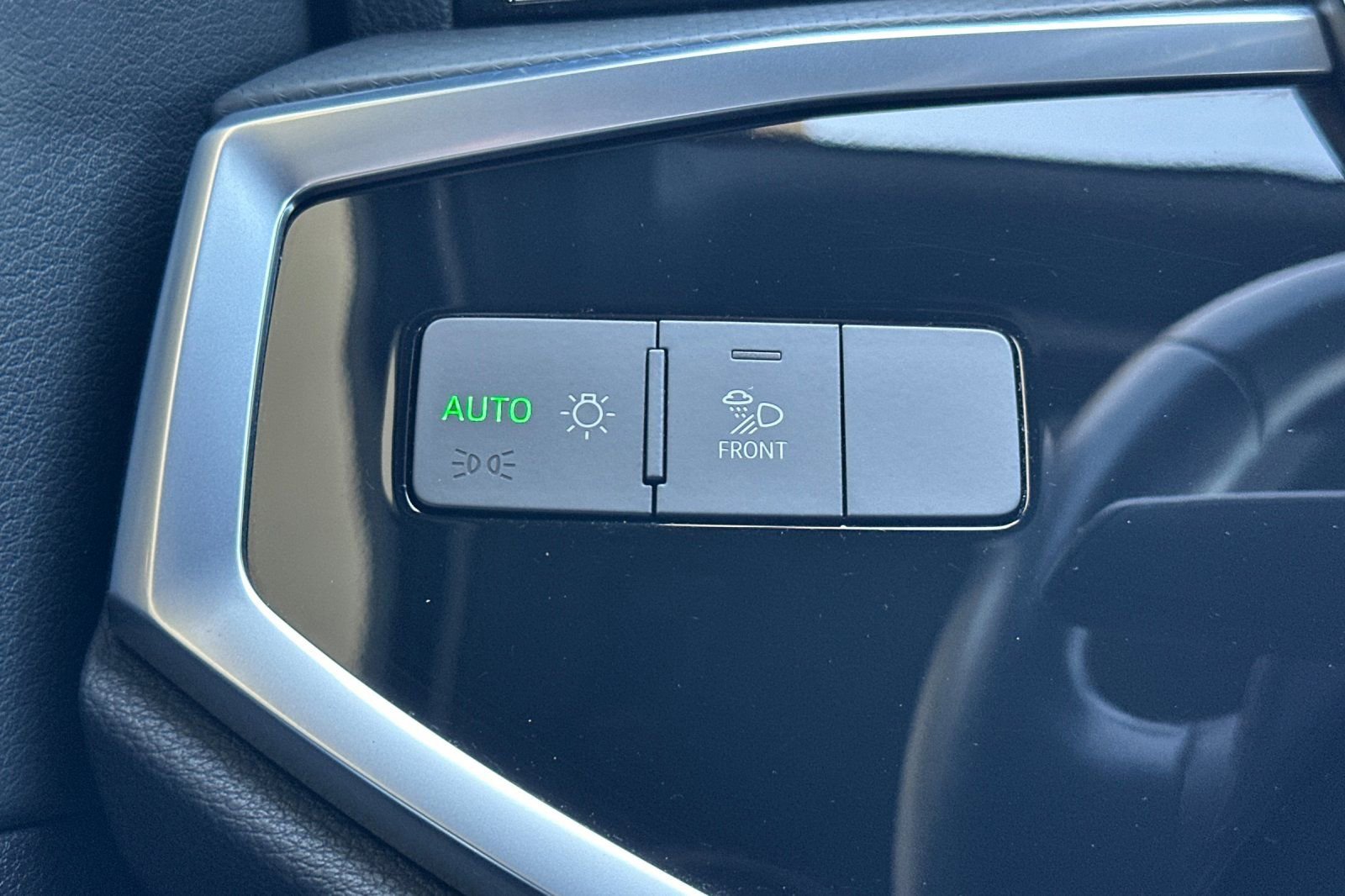 Used 2022 Audi Q3 2.0T Premium Plus w/ Premium Plus Package image 33