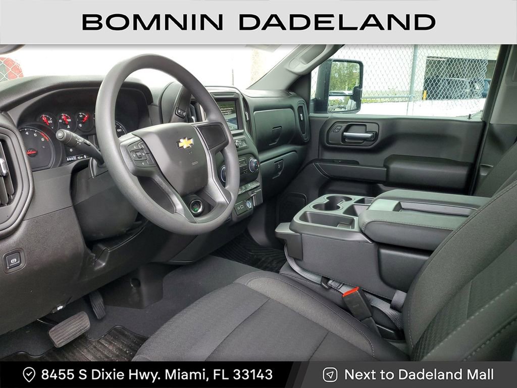 Used 2025 Chevrolet Silverado 2500 Custom w/ Custom Value Package image 15