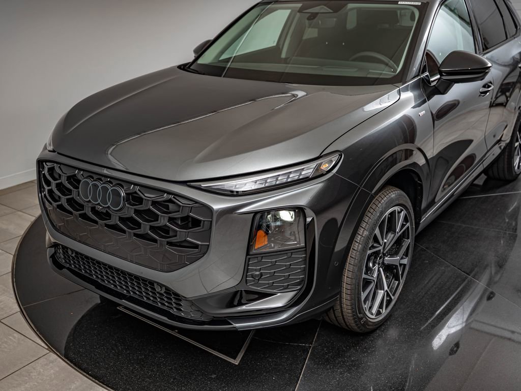 New 2026 Audi Q3 quattro 2.0T AWD/4WD image 13