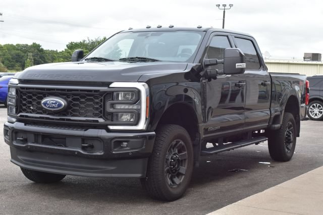 Used 2023 Ford F250 Lariat w/ Lariat Ultimate Package AWD/4WD image 15