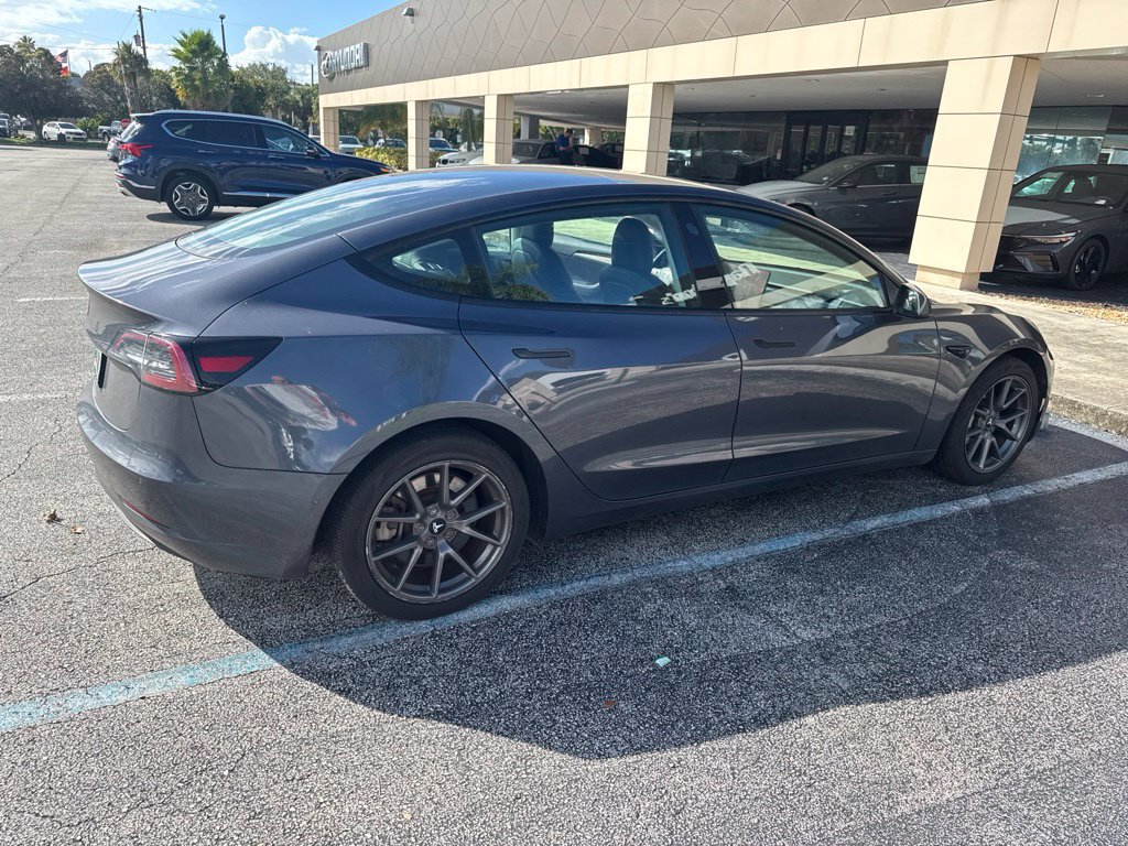 Used 2022 Tesla Model 3 RWD image 6