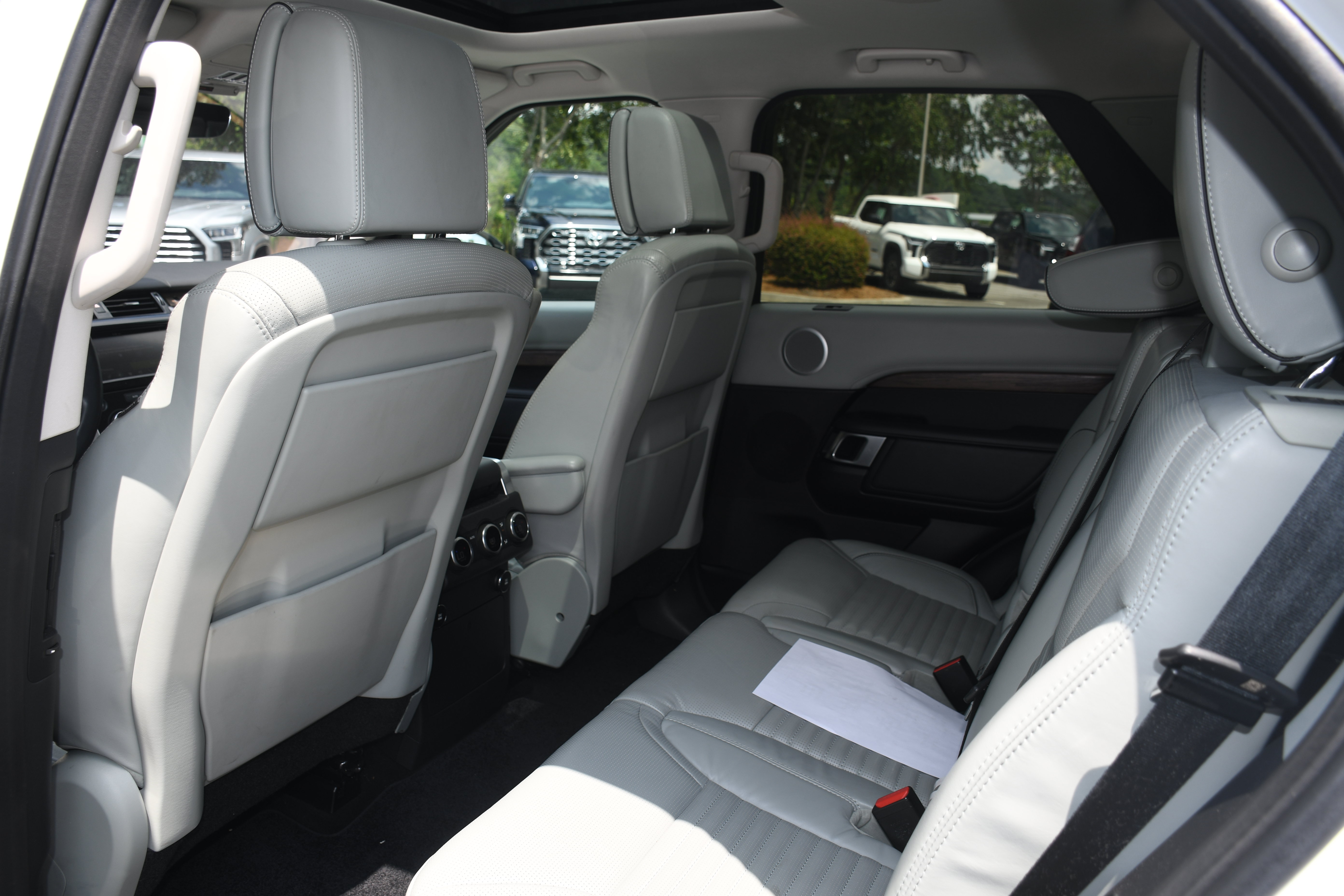 Used 2019 Land Rover Discovery HSE Luxury AWD/4WD image 20