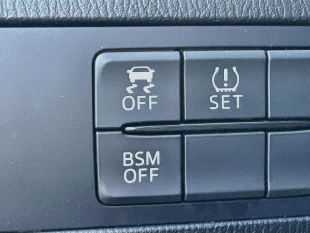 Used 2016 MAZDA MAZDA3 i Sport w/ Preferred Equipment Package FWD image 13
