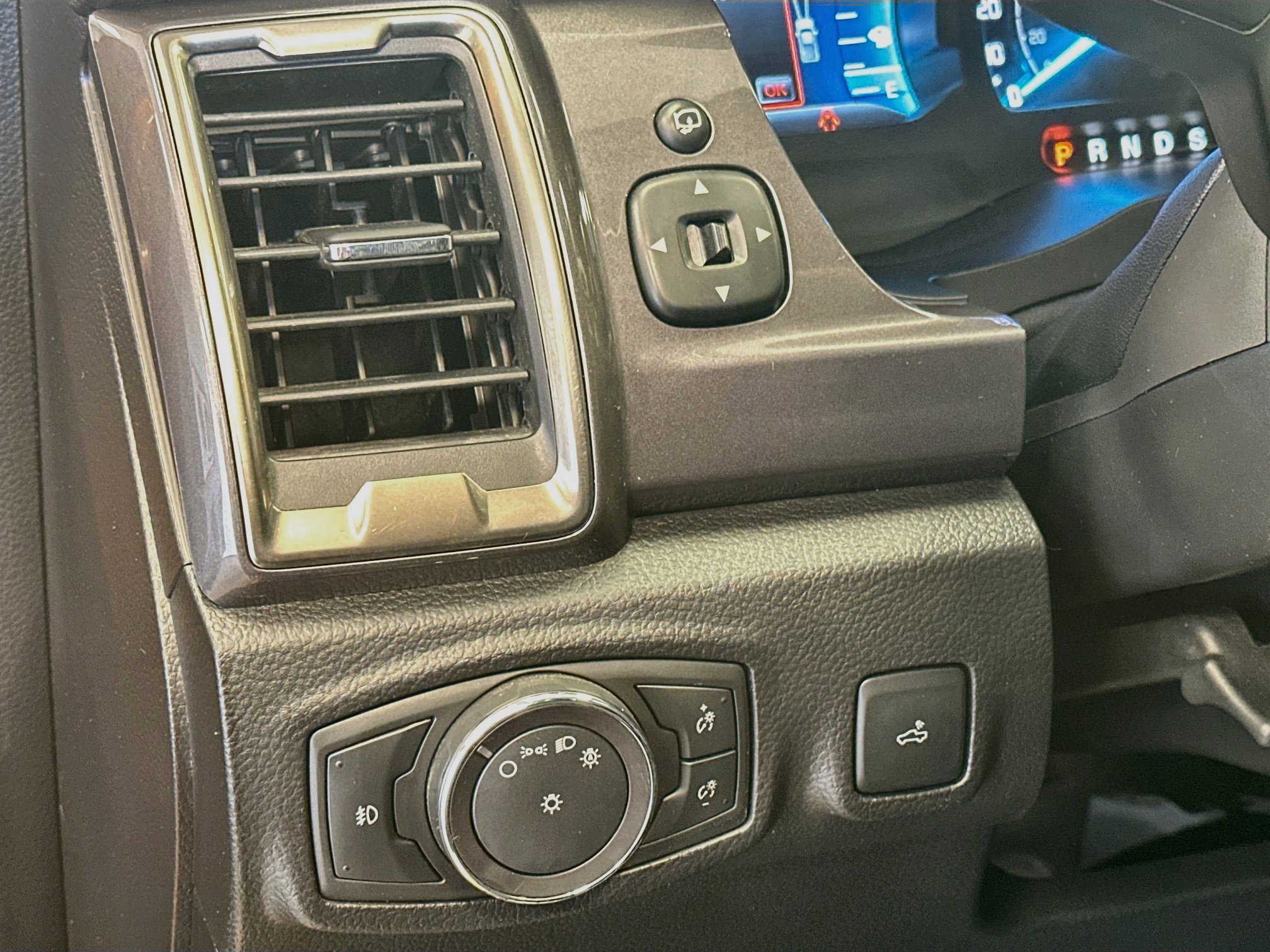 Used 2019 Ford Ranger Lariat w/ Equipment Group 501A Mid AWD/4WD image 16