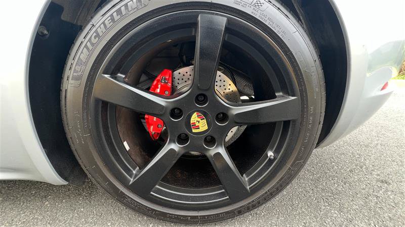 Used 2018 Porsche 718 Boxster RWD image 35