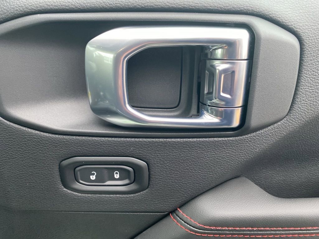 New 2026 Jeep Wrangler Unlimited Rubicon w/ Technology Group image 14