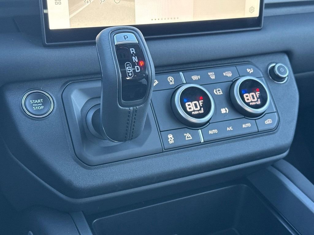 Certified 2025 Land Rover Defender 90 S image 15