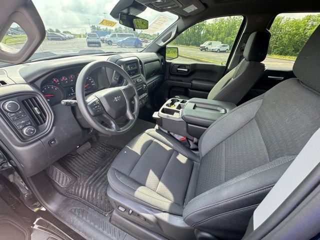 Used 2025 Chevrolet Silverado 1500 Custom Trail Boss w/ Dark Appearance Package AWD/4WD image 11