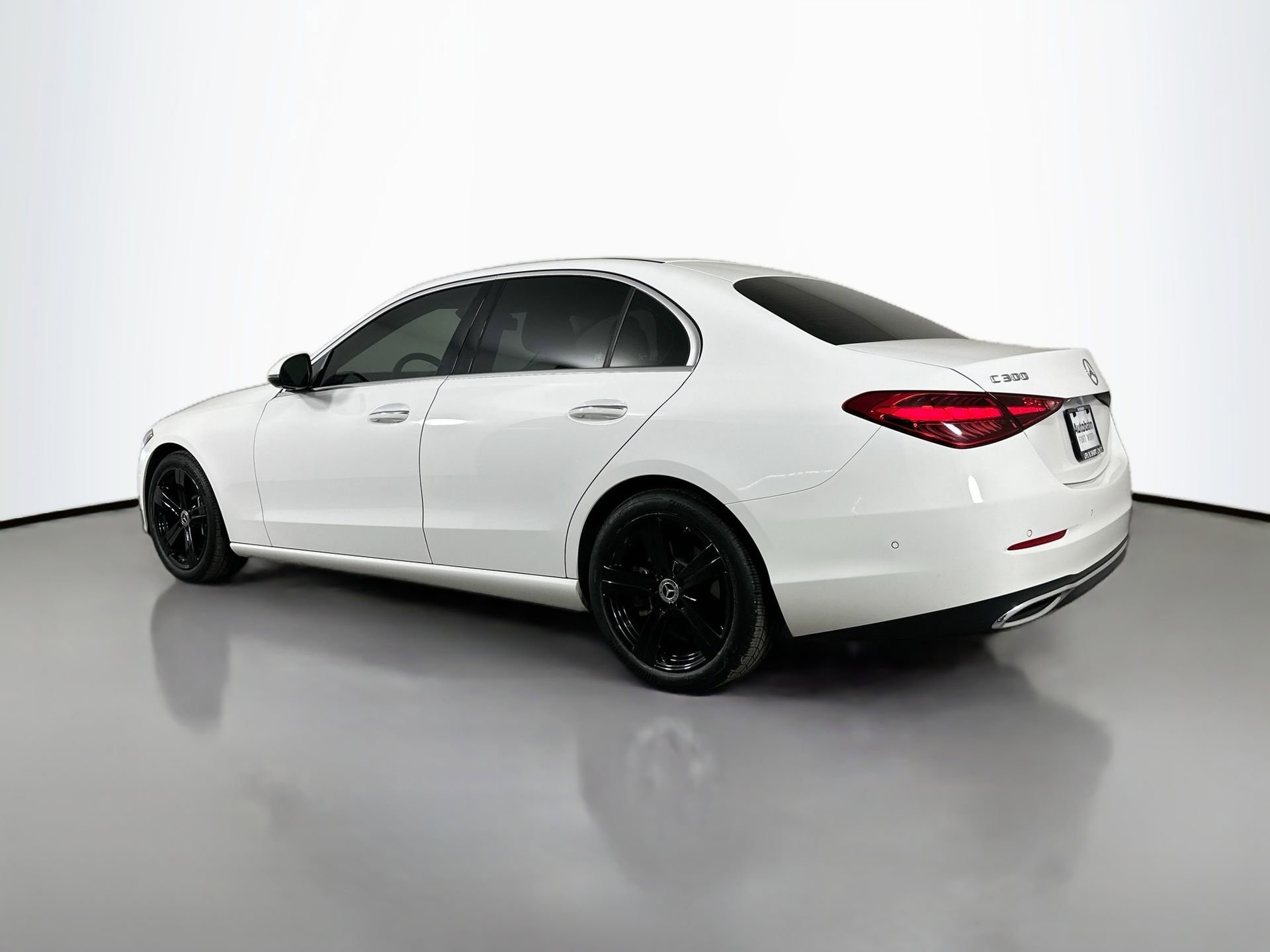 Used 2025 Mercedes-Benz C 300 Sedan image 9