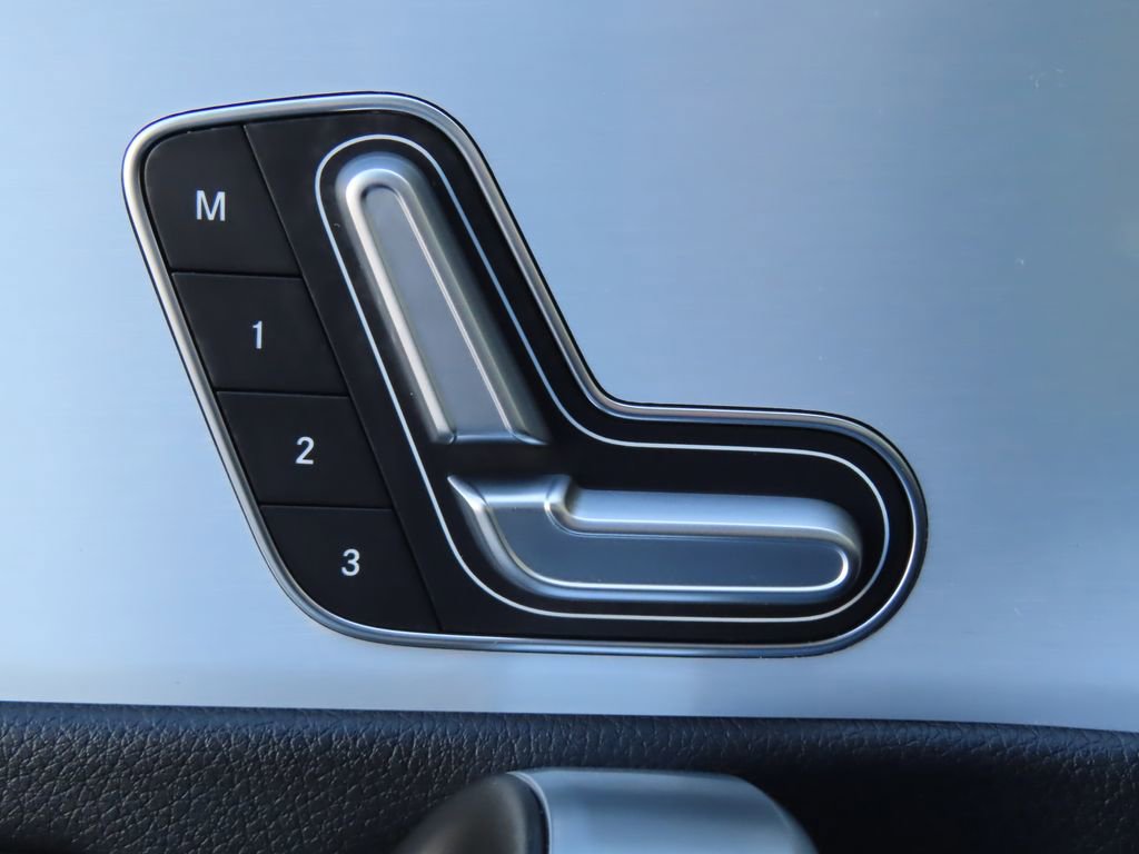 Used 2025 Mercedes-Benz CLA 250 4MATIC image 7