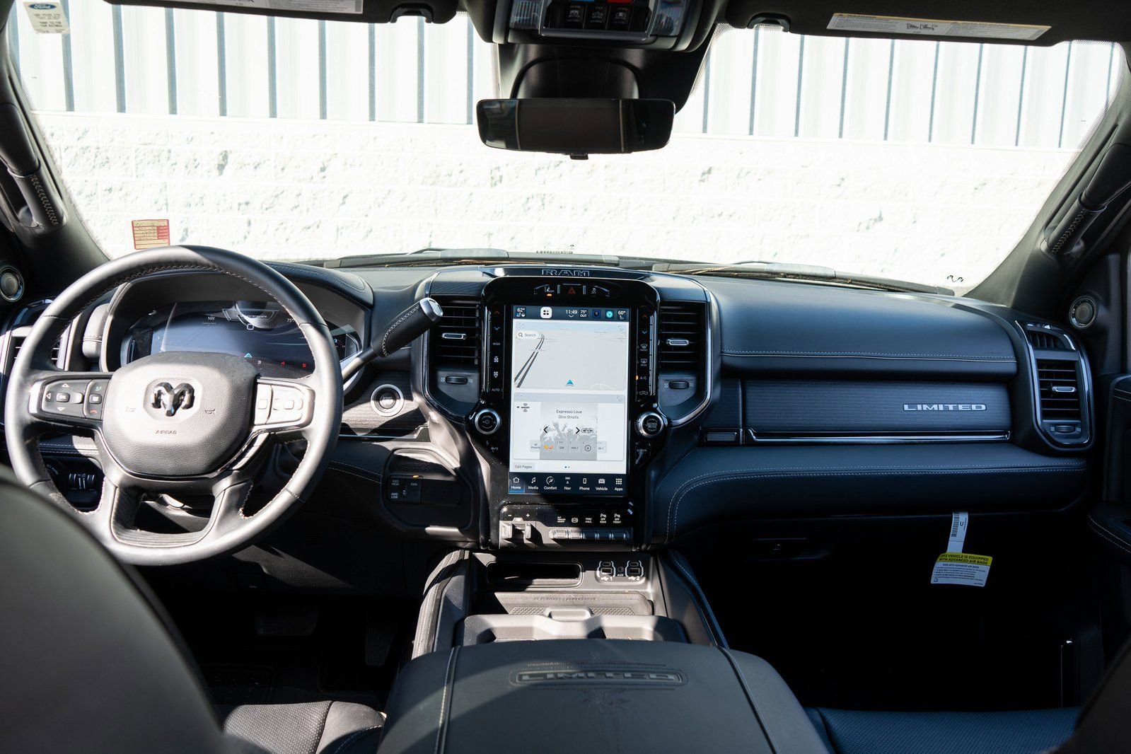 Used 2024 RAM 2500 Limited AWD/4WD image 29
