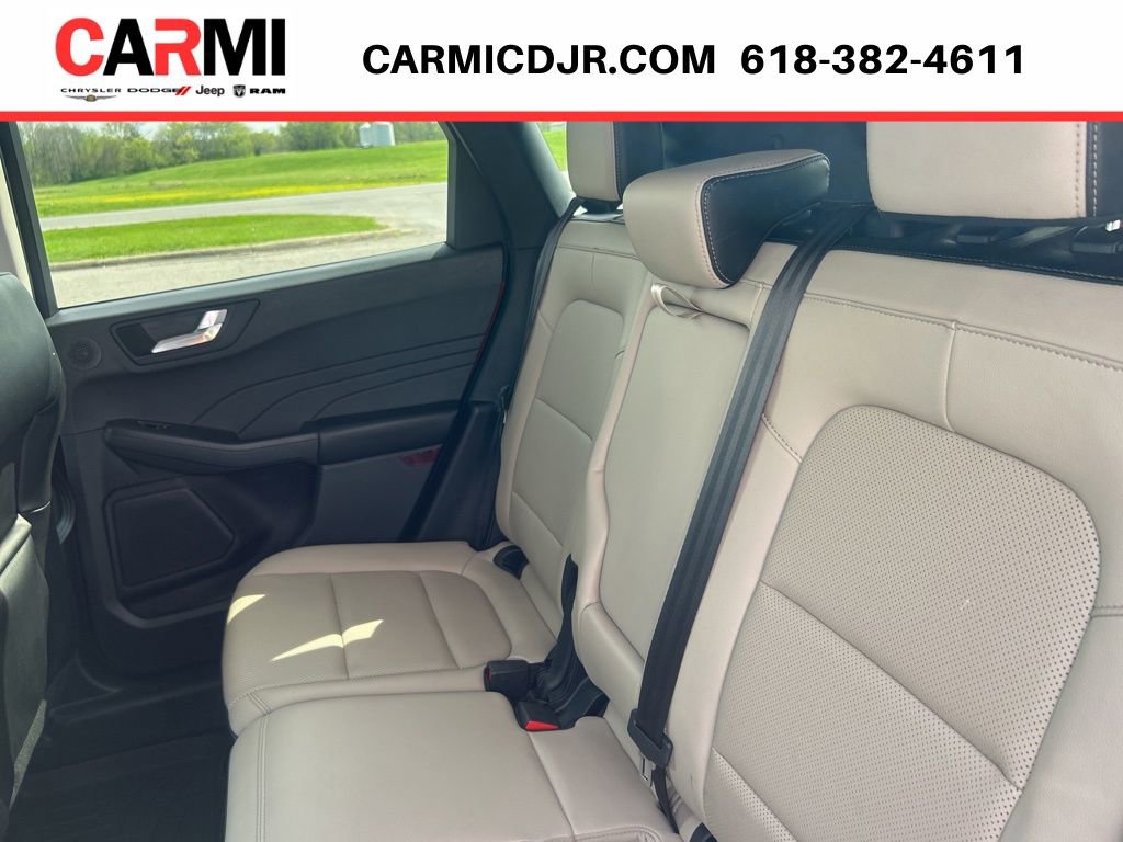 Used 2022 Ford Escape SEL w/ Technology Package image 32