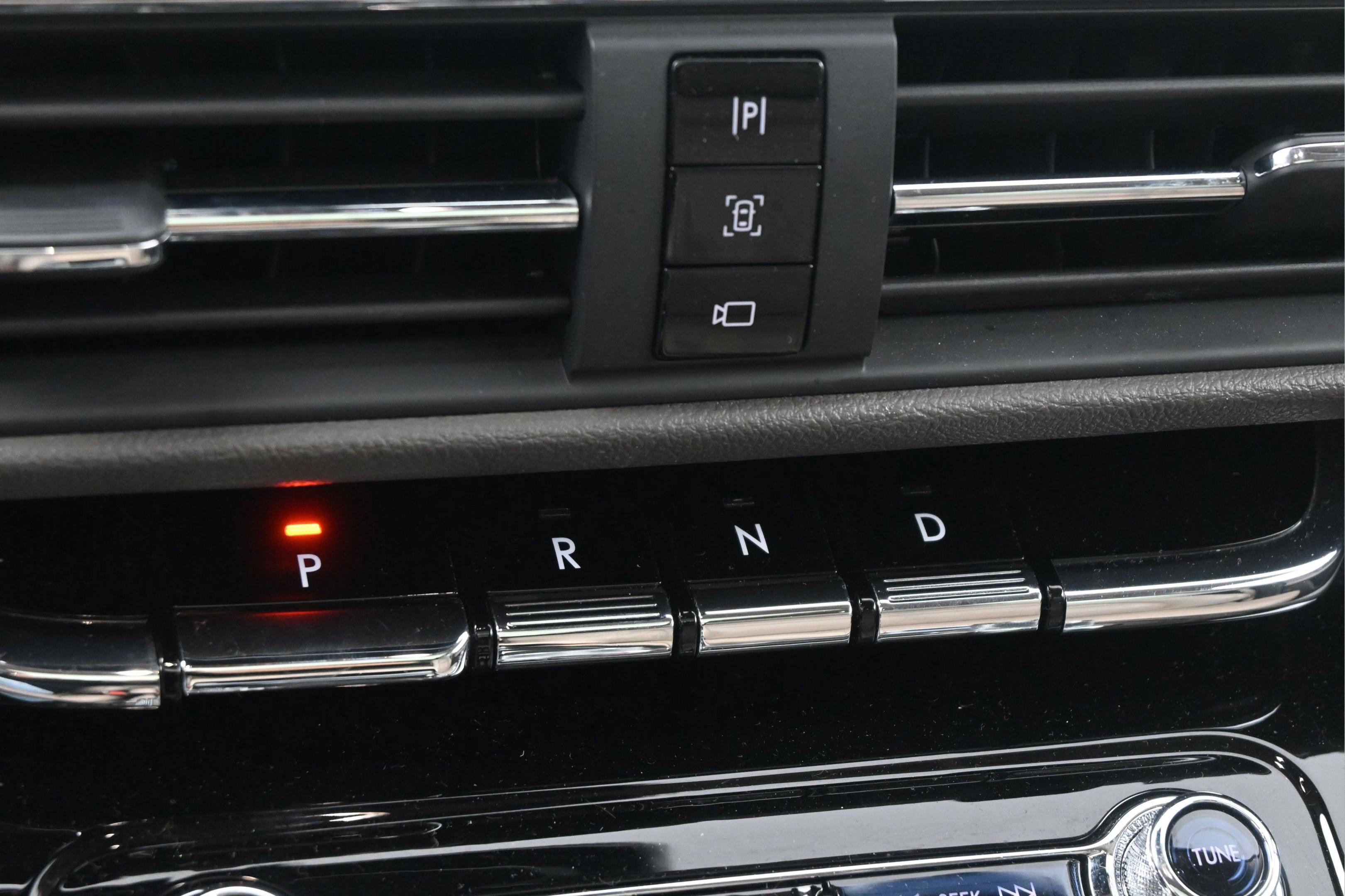 Used 2022 Lincoln Corsair Reserve w/ Equipment Group 201A AWD/4WD image 25