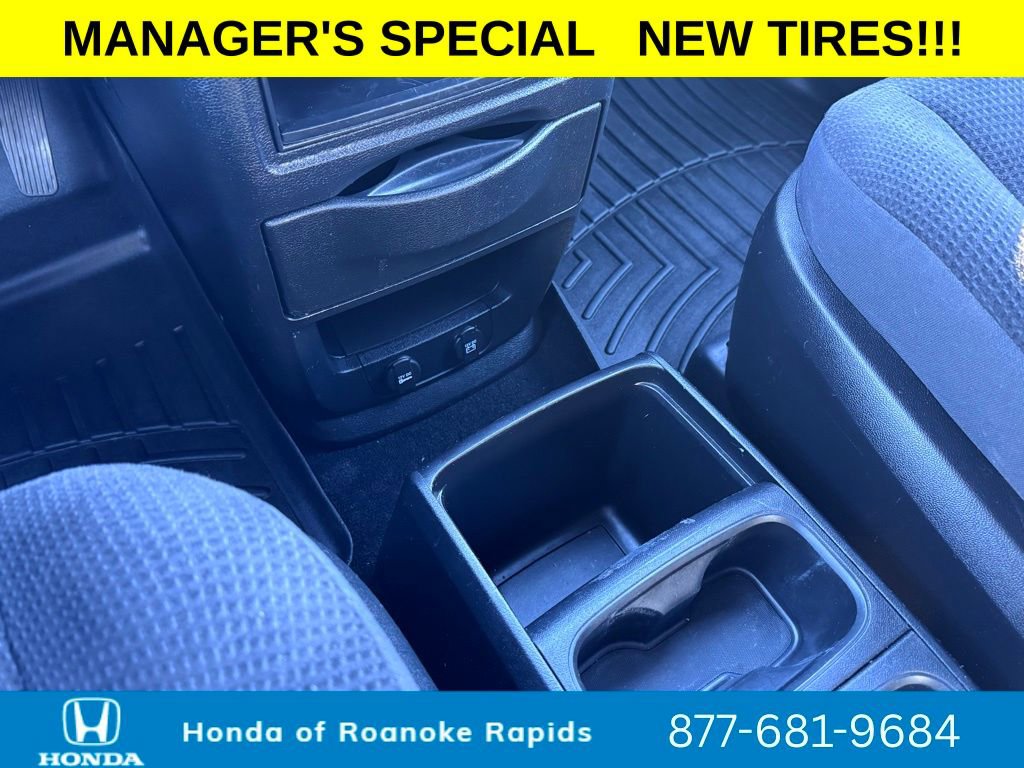 Used 2019 Dodge Grand Caravan SE image 28