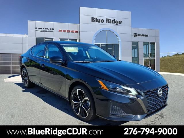 Used 2025 Nissan Altima 2.5 SR