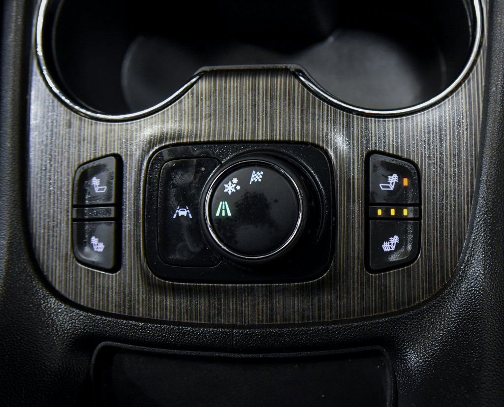 Used 2023 GMC Acadia SLT FWD image 36