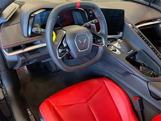 Used 2023 Chevrolet Corvette Stingray Convertible w/ Z51 Performance Package image 8