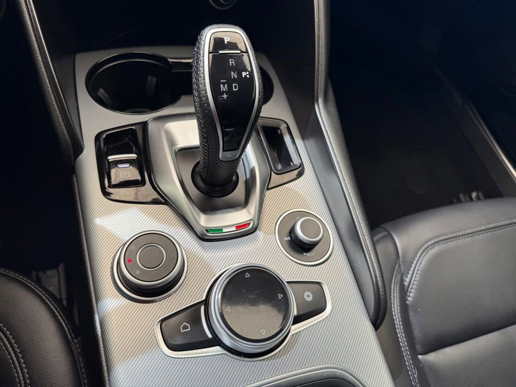 New 2025 Alfa Romeo Giulia RWD image 32