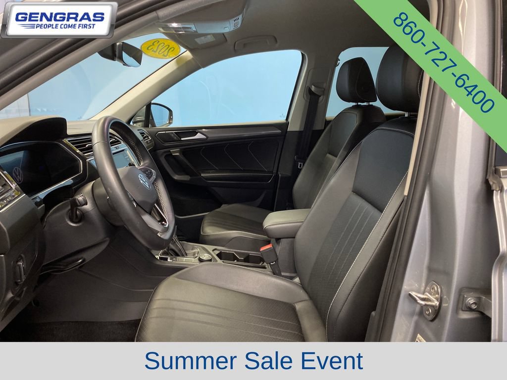 Used 2023 Volkswagen Tiguan SE AWD/4WD image 9