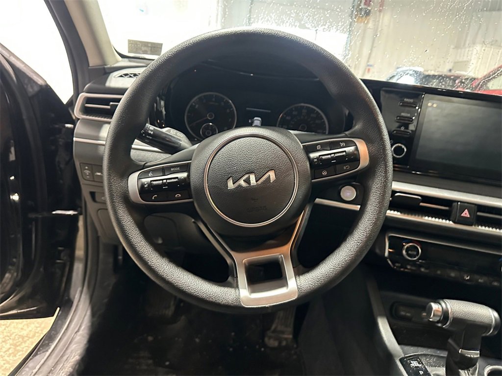 Used 2023 Kia K5 LXS image 15