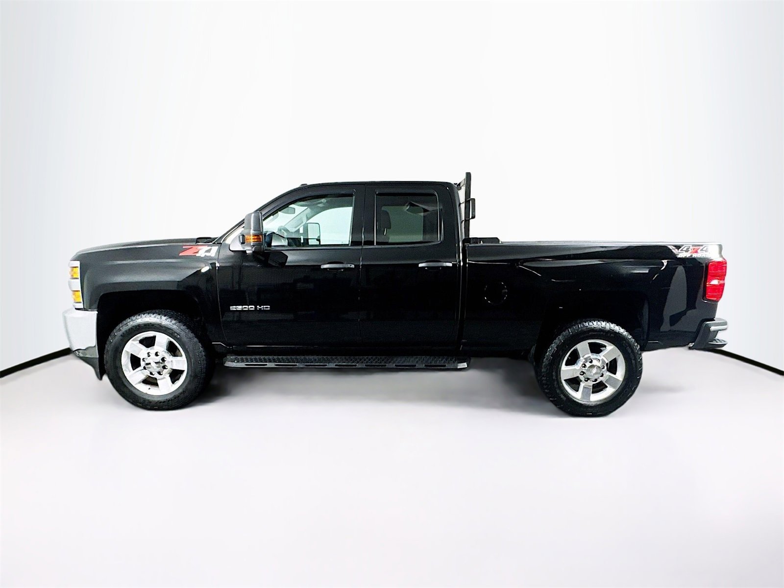 Used 2019 Chevrolet Silverado 2500 W/T image 4