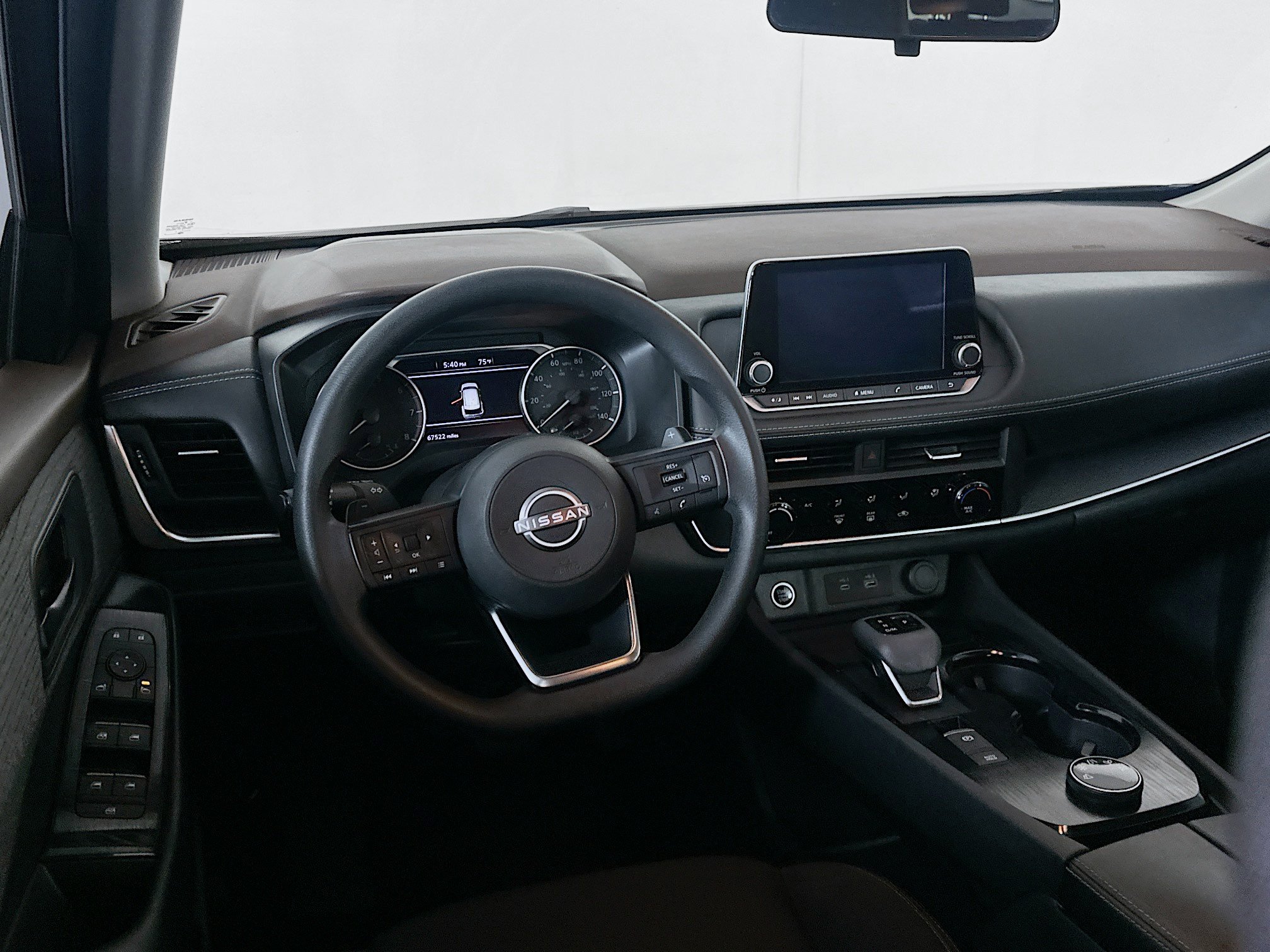 Used 2023 Nissan Rogue S AWD/4WD image 17