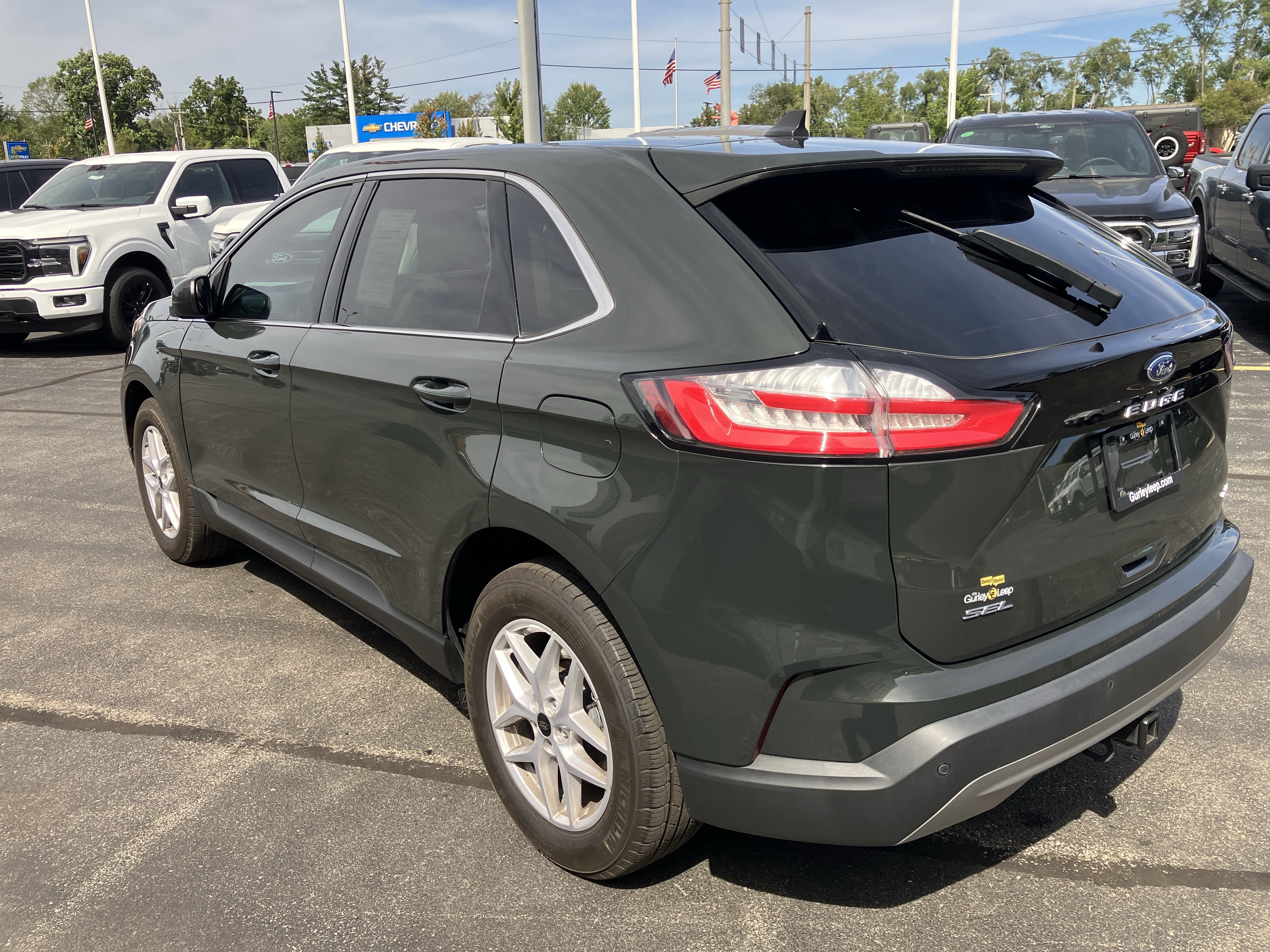 Used 2024 Ford Edge SEL w/ Class II Trailer Tow Package AWD/4WD image 5
