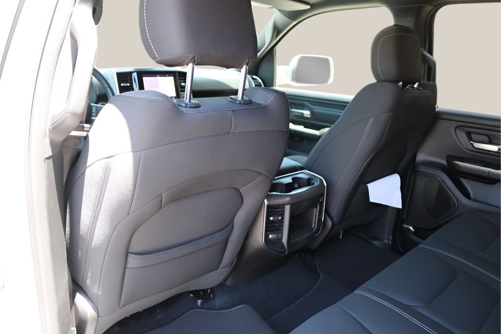 New 2026 RAM 1500 Express AWD/4WD image 14