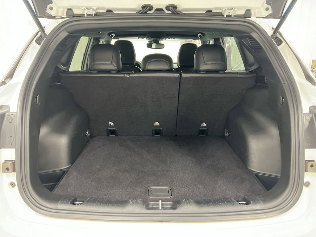 Used 2024 Jeep Compass Latitude image 23