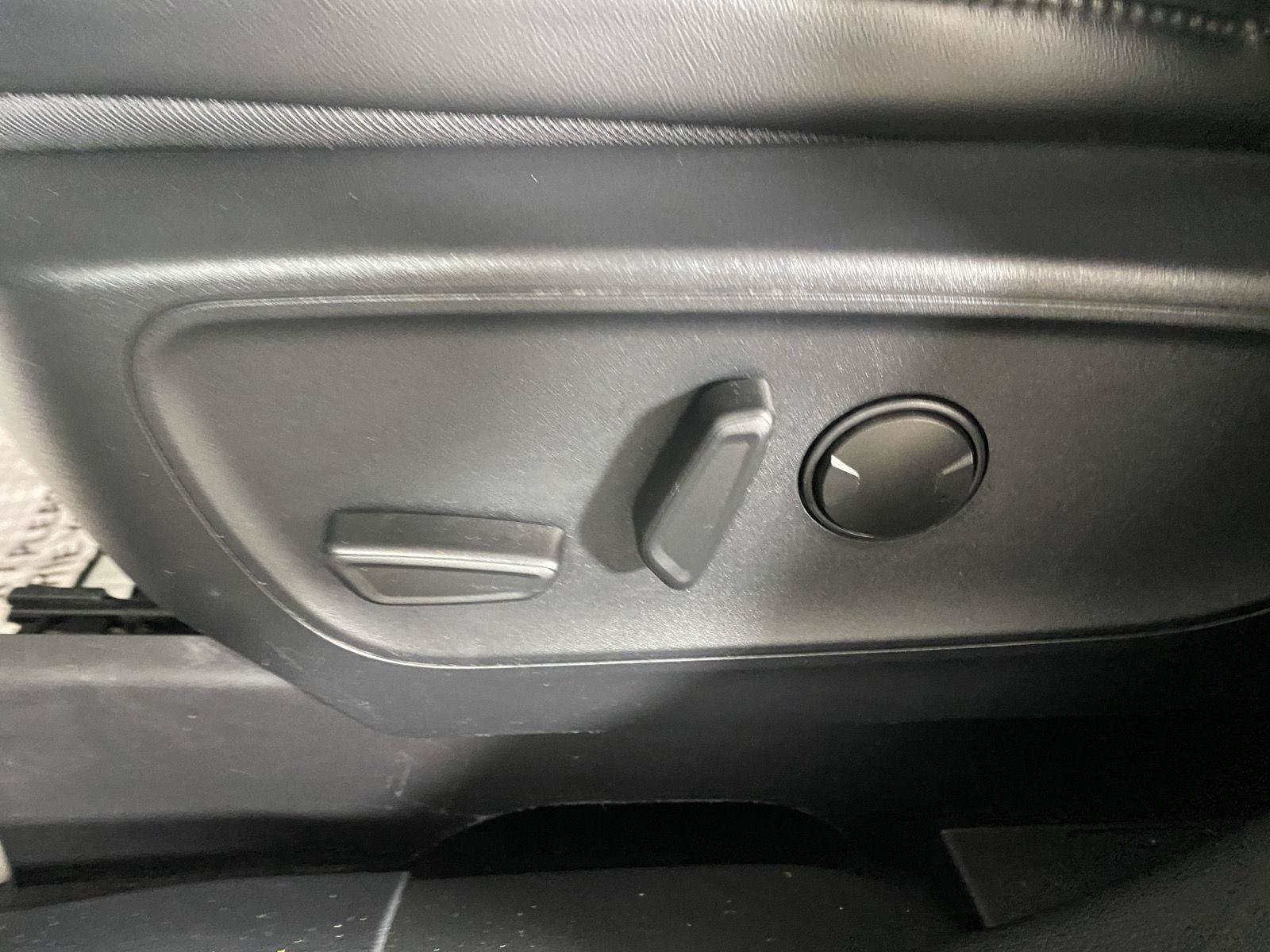 Used 2024 Ford Escape ST-Line Select w/ Tech Pack #2 AWD/4WD image 25