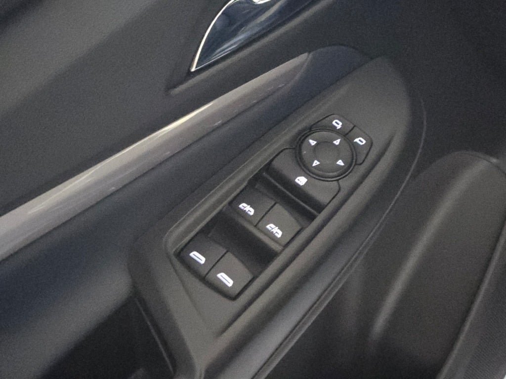 Certified 2023 Chevrolet Bolt EUV LT w/ Convenience Package FWD image 20