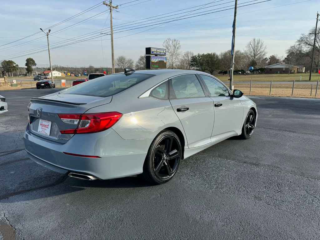 Used 2021 Honda Accord Sport image 6