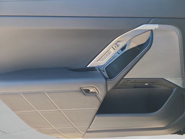 Used 2025 BMW 740i RWD image 14