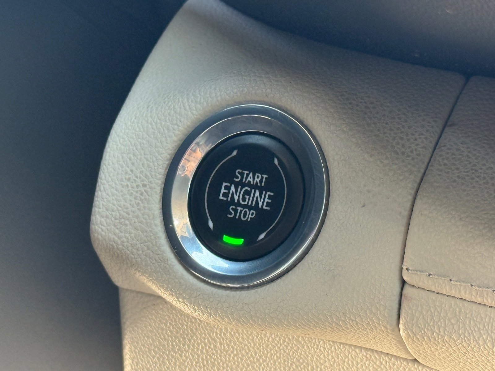 Used 2021 Buick Envision Avenir w/ Technology Package II AWD/4WD image 22