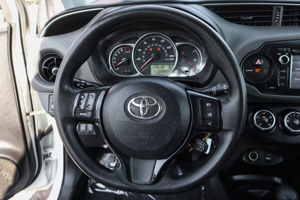 Used 2018 Toyota Yaris LE w/ Carpet Mat Package FWD image 24