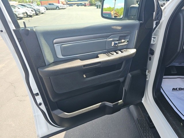 Used 2022 RAM 1500 Classic SLT w/ Electronics Convenience Group image 27