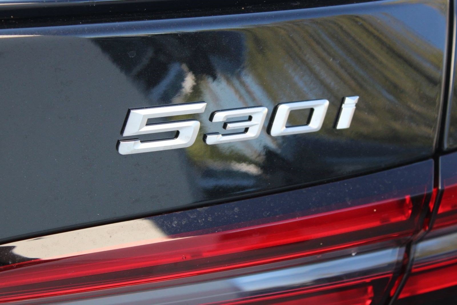 Used 2026 BMW 530i w/ M Sport Package RWD image 29