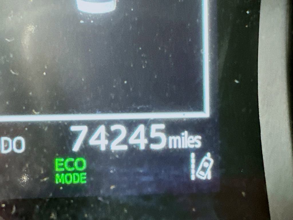 Used 2022 Toyota Camry SE image 33