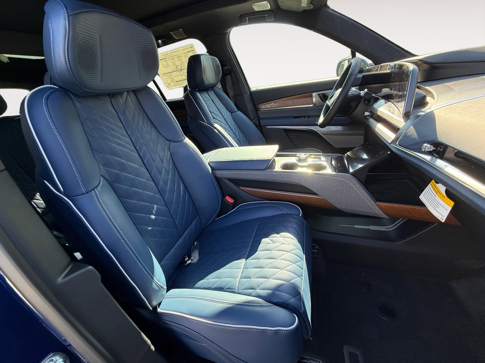 New 2026 Cadillac Vistiq Premium Luxury image 19