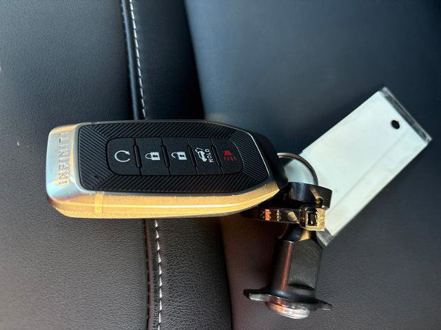 Certified 2025 INFINITI QX80 Pure image 29